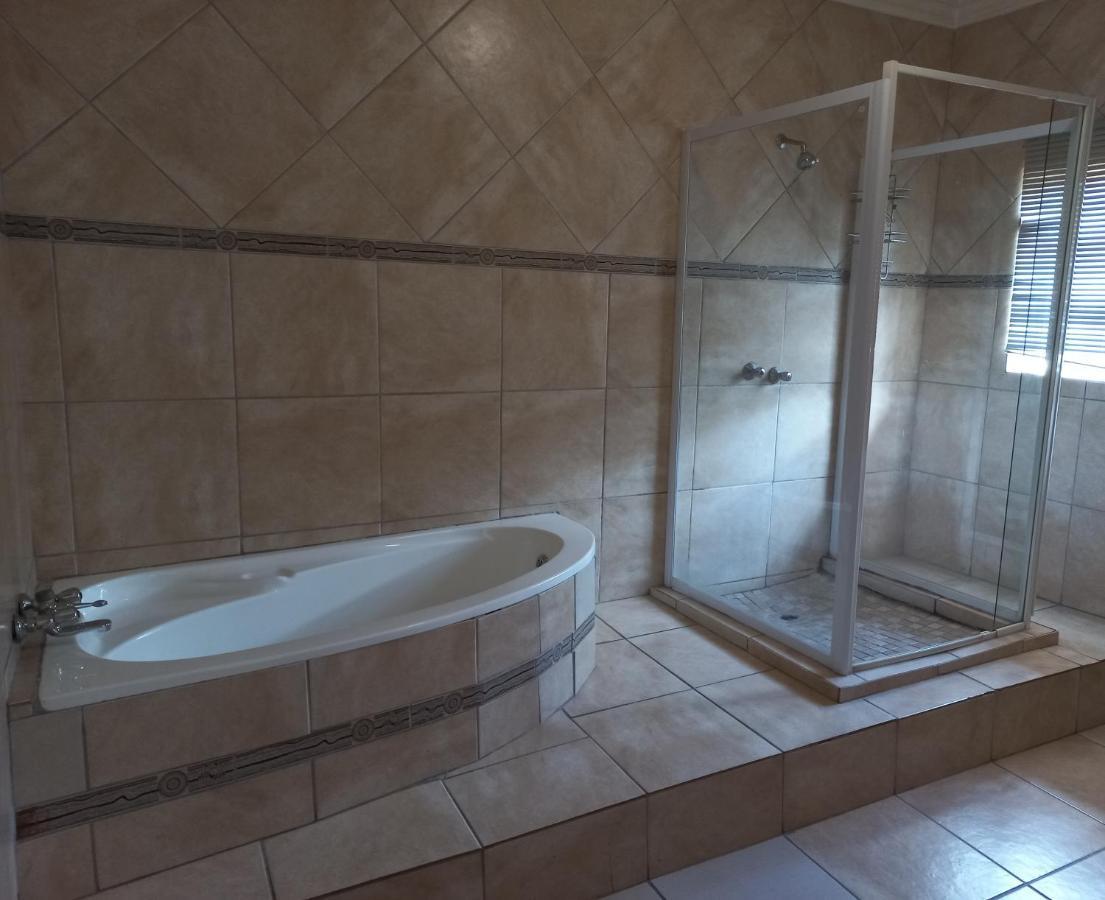 Tropical Paradise Guest House Mbombela Room photo